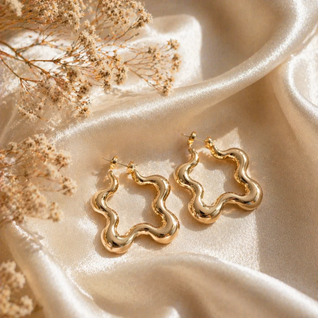 Swarns Sculpted Wave Hoops - Image 3