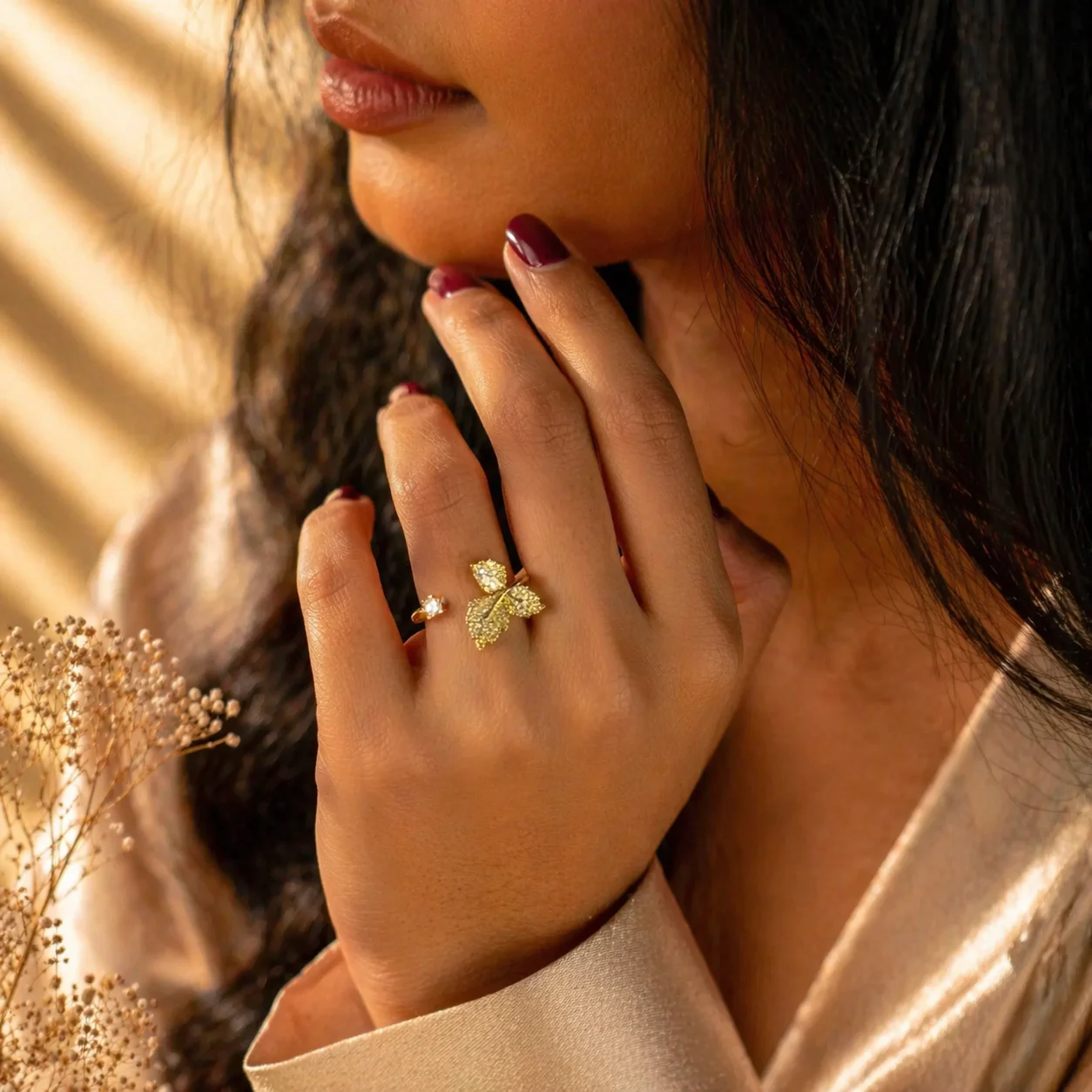 Swarns Luxe Flutter Ring