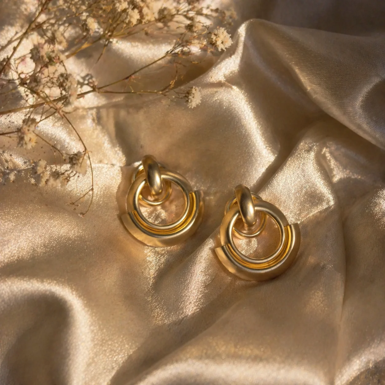 Swarns Orin Loop Hoops - Image 4